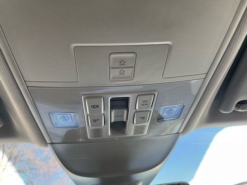 New 2026 Volkswagen Taos SE image 11