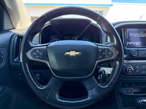 Used 2018 Chevrolet Colorado Z71 AWD/4WD image 12