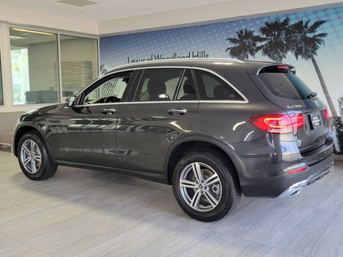 Used 2021 Mercedes-Benz GLC 300 image 3