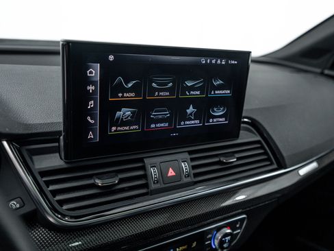 Used 2021 Audi SQ5 Prestige AWD/4WD image 14