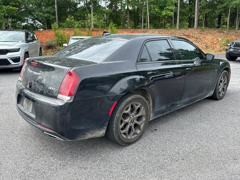 Used 2018 Chrysler 300 S AWD/4WD image 5