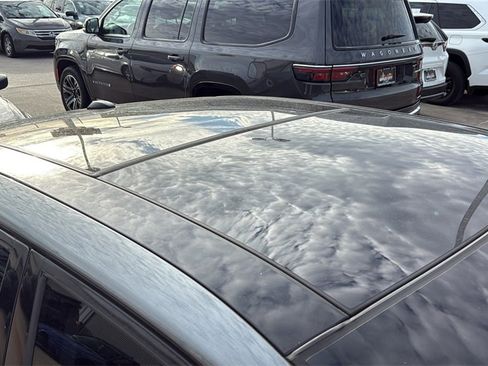 Used 2017 Nissan Maxima 3.5 SL image 8