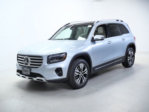 Certified 2026 Mercedes-Benz GLB 250 4MATIC image 9