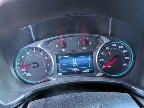 Used 2024 Chevrolet Equinox LT FWD image 15