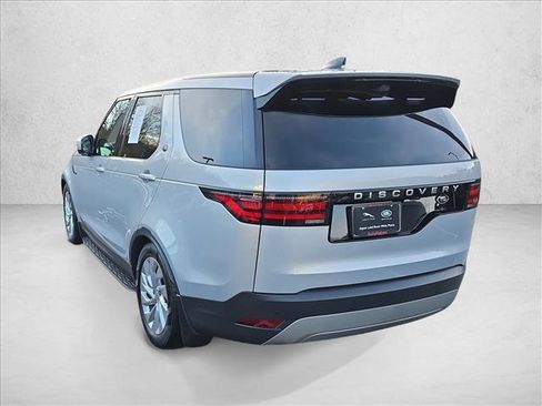 Used 2022 Land Rover Discovery S image 7