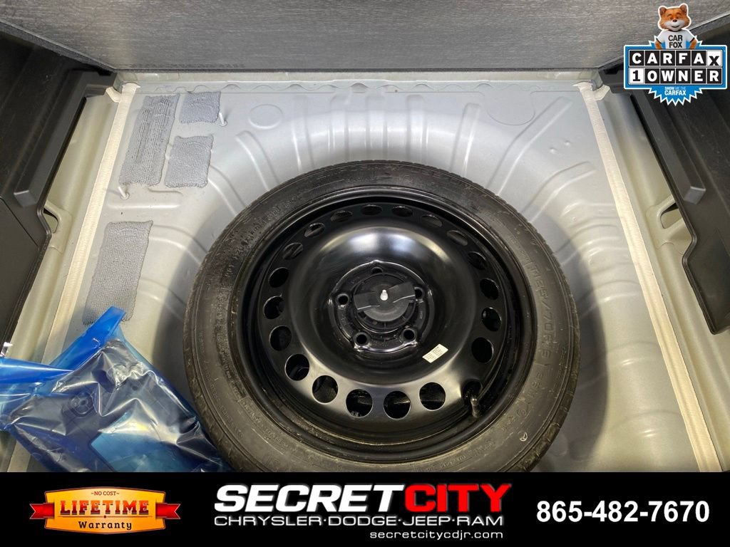 Used 2026 Chevrolet Trax RS FWD image 30