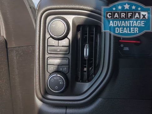 Used 2025 Chevrolet Silverado 2500 Custom image 11