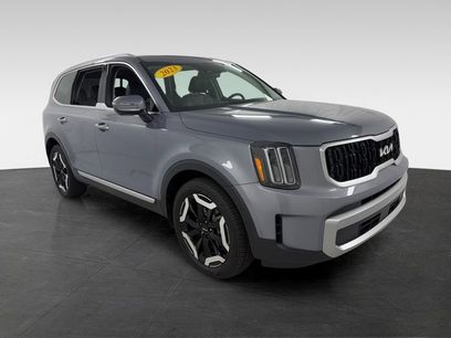 Used 2023 Kia Telluride EX w/ EX Captain's Chair Package