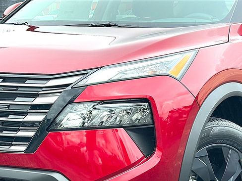 New 2026 Nissan Rogue SV FWD image 4