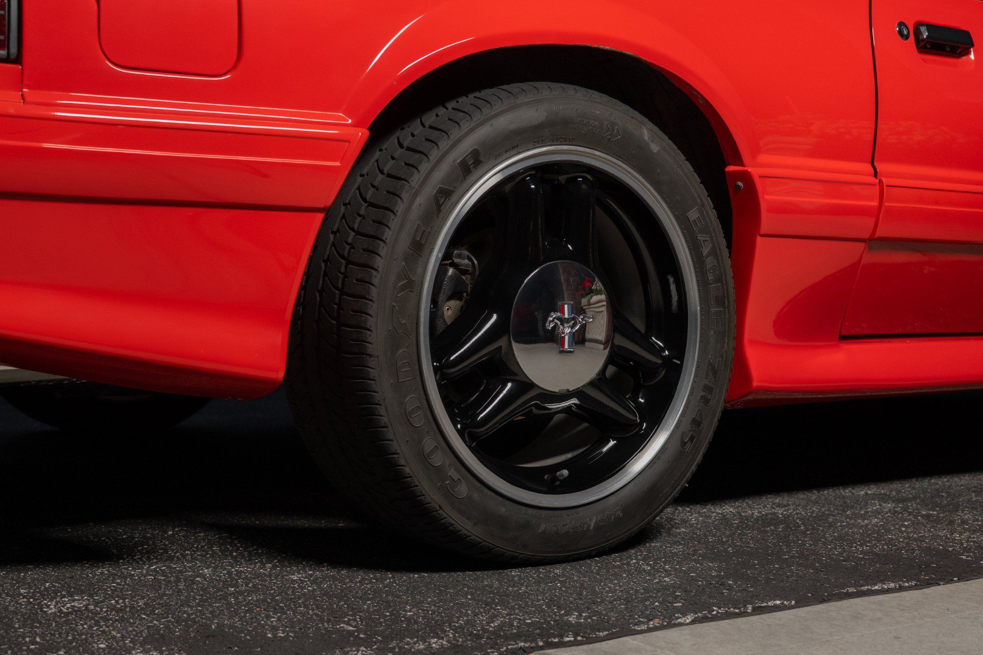 Used 1993 Ford Mustang Cobra RWD image 78