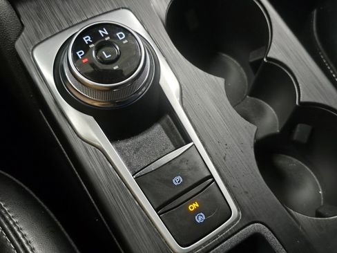 Used 2023 Ford Escape Platinum image 28