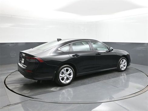 New 2025 Honda Accord LX image 15