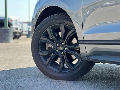 Used 2022 Ford Edge SE w/ Black Appearance Package AWD/4WD image 13