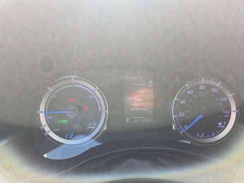 Used 2021 Toyota Highlander LE image 38