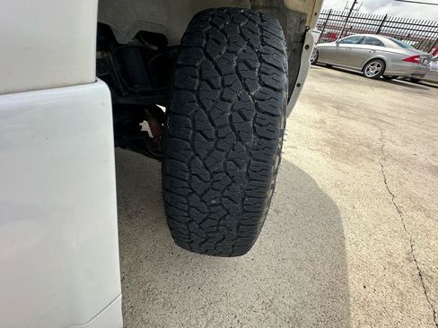 Used 2002 GMC Yukon XL Denali AWD/4WD image 18