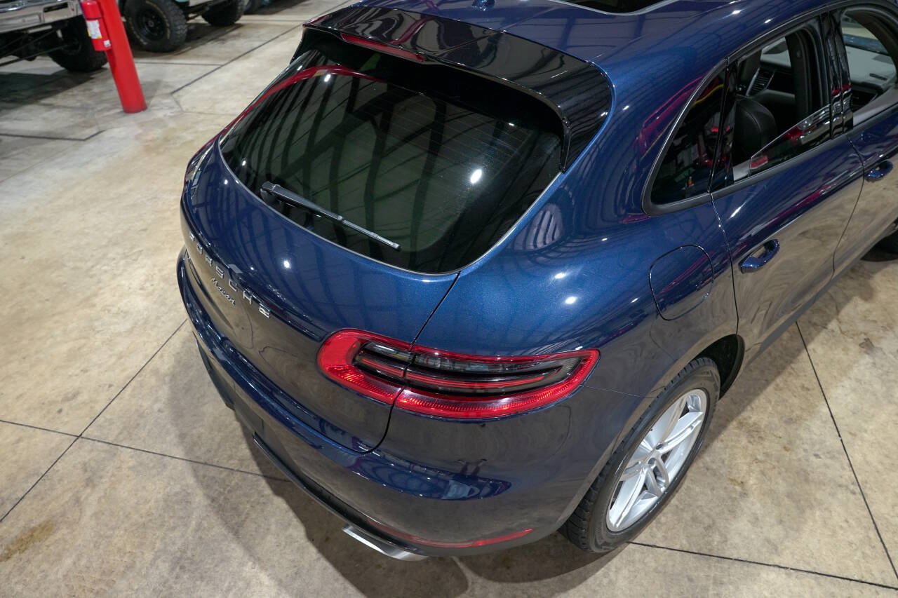 Used 2018 Porsche Macan AWD/4WD image 20