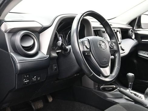 Used 2018 Toyota RAV4 XLE image 15