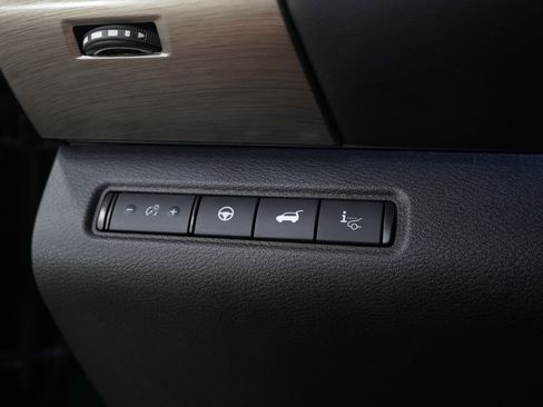 Used 2024 Nissan Pathfinder Platinum AWD/4WD image 30