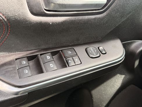 Used 2017 Toyota Camry XSE FWD image 18