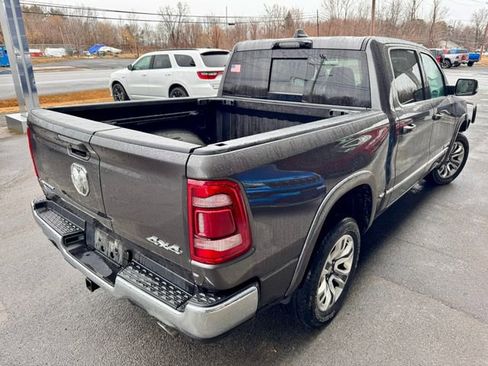 Used 2024 RAM 1500 Limited image 7