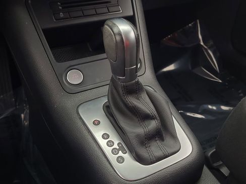 Used 2017 Volkswagen Tiguan Limited w/ Premium Package image 22