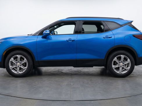 Used 2025 Chevrolet Blazer LT FWD image 5