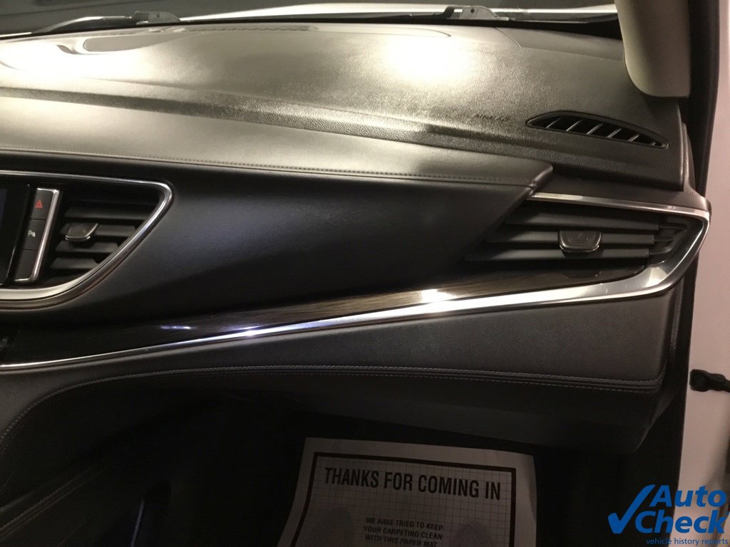 Used 2018 Buick Enclave Essence AWD/4WD image 39