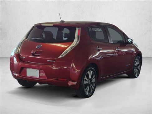 Used 2015 Nissan Leaf SL w/ Premium Package FWD image 5