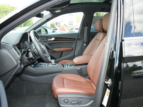 Used 2018 Audi Q5 2.0T Premium Plus w/ Premium Plus Package AWD/4WD image 39