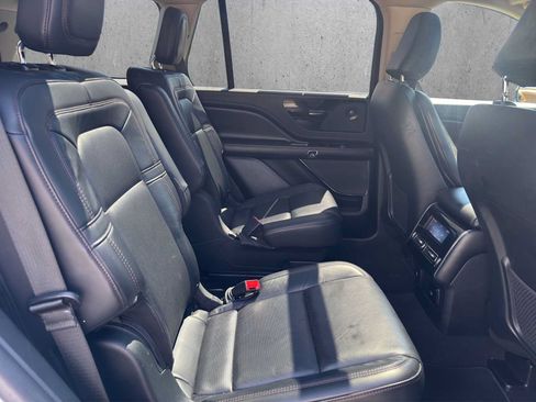 Used 2021 Lincoln Aviator Reserve RWD image 23