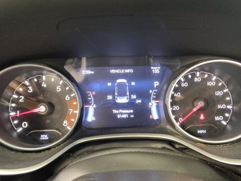 Used 2018 Jeep Compass Sport w/ Tech Group FWD image 23