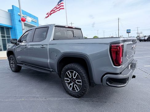 Used 2022 GMC Sierra 1500 AT4 w/ AT4 Preferred Package AWD/4WD image 7