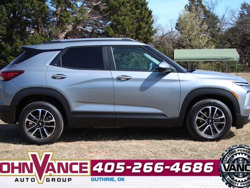 Used 2025 Chevrolet TrailBlazer LT image 14