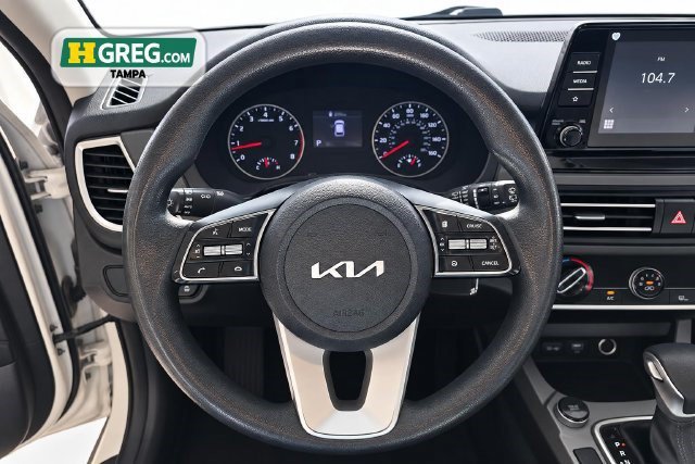 Used 2023 Kia Seltos LX AWD/4WD image 13