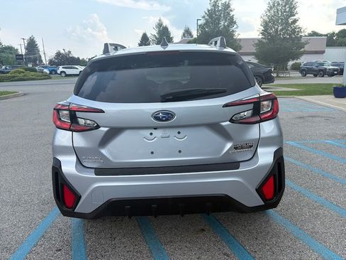 Used 2024 Subaru Crosstrek 2.0i Premium AWD/4WD image 5