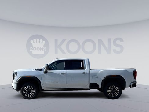 New 2026 GMC Sierra 2500 Denali Ultimate w/ Max Trailering Package image 2