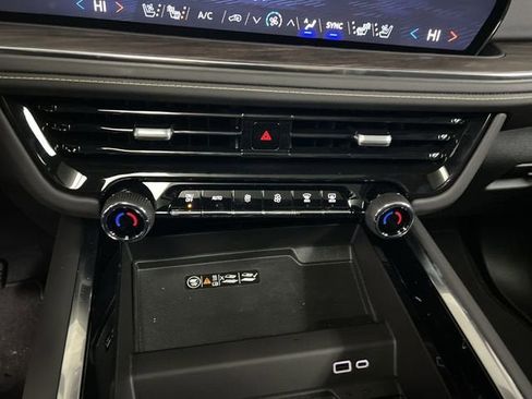 New 2025 Chevrolet Tahoe Premier AWD/4WD image 18