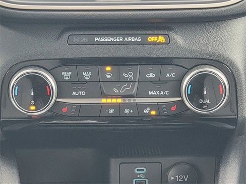 Certified 2022 Ford Escape SE w/ Convenience Package image 28