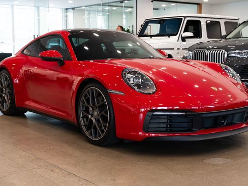 Used 2020 Porsche 911 Carrera S RWD image 3