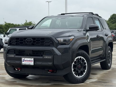 New 2026 Toyota 4Runner TRD Off-Road Premium AWD/4WD image 2