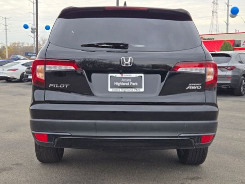 Used 2022 Honda Pilot Sport image 14
