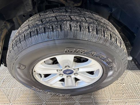 Used 2016 Ford F150 XLT AWD/4WD image 29