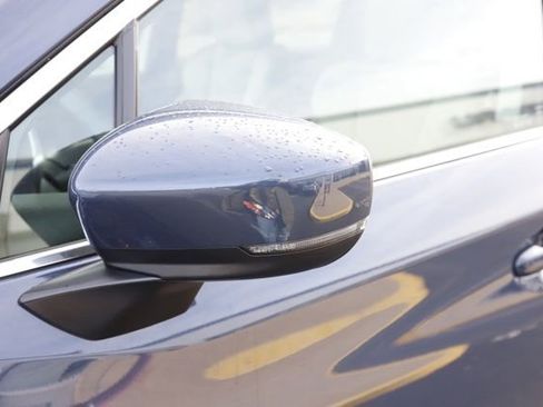 Certified 2025 Subaru Ascent Premium w/ Premium Package image 11