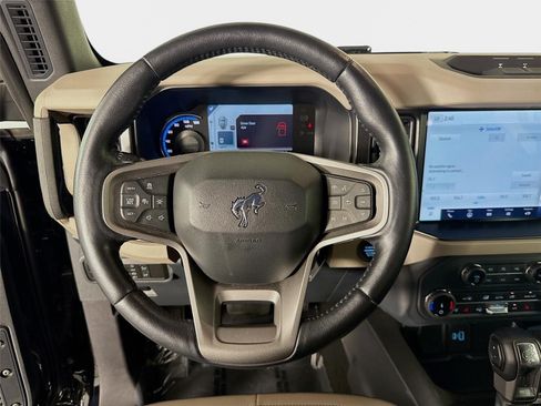 Used 2022 Ford Bronco Wildtrak AWD/4WD image 12