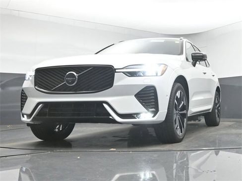 New 2026 Volvo XC60 B5 Plus w/ Protection Package Premier image 39