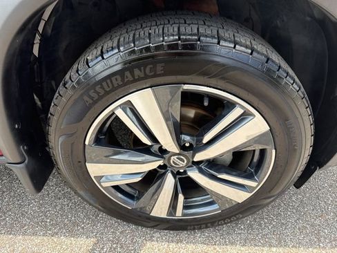 Used 2021 Nissan Rogue Platinum AWD/4WD image 13