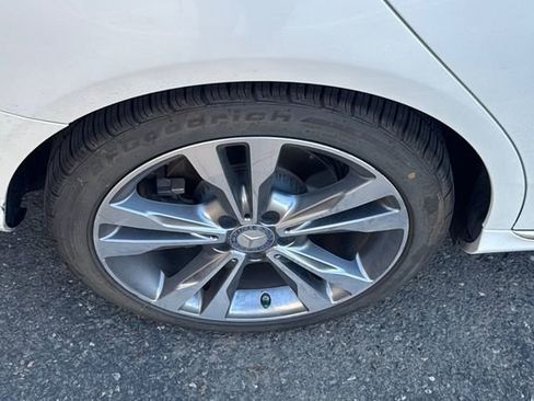 Used 2016 Mercedes-Benz C 300 Sedan image 4