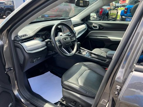 Used 2022 Jeep Compass Limited w/ Sun and Sound Group AWD/4WD image 24