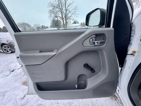 Used 2016 Nissan Frontier S image 15