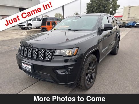 Used 2019 Jeep Grand Cherokee Altitude image 1
